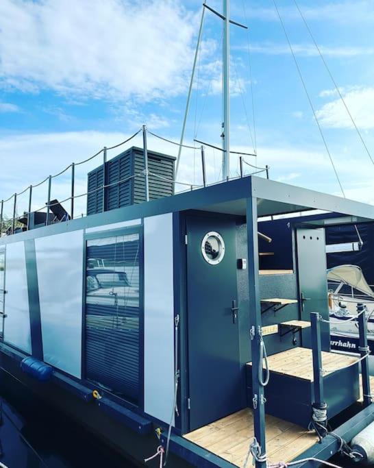 Premium Hausboot Trave Traum Lejlighed Lübeck Eksteriør billede